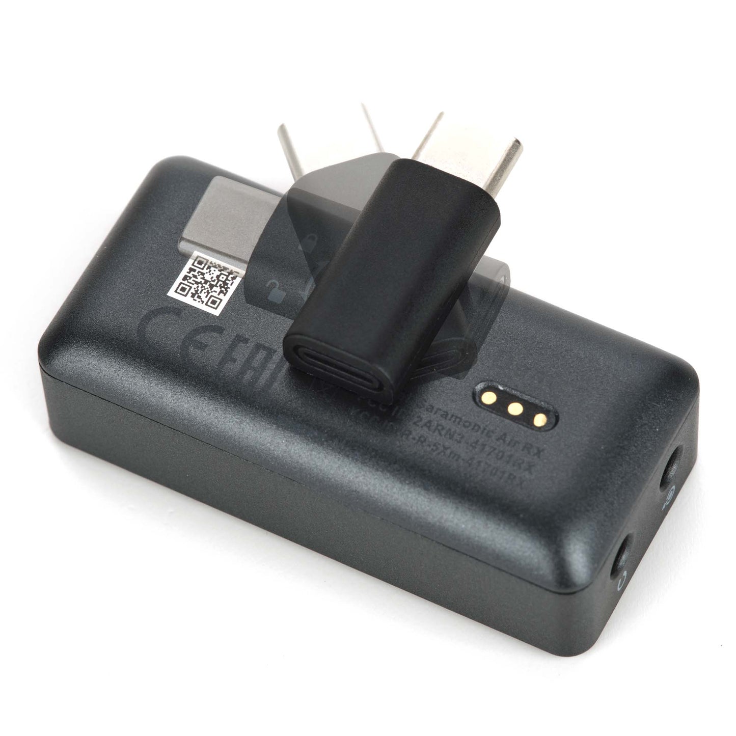 1300mAh charging case with 30+ hours of battery life - Saramonic Air