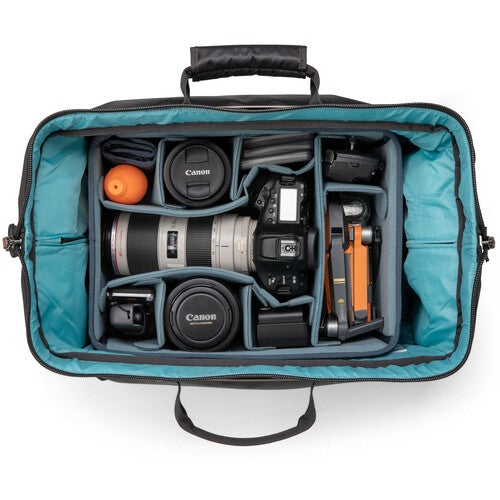 High-capacity rolling camera case for DSLR and accessories