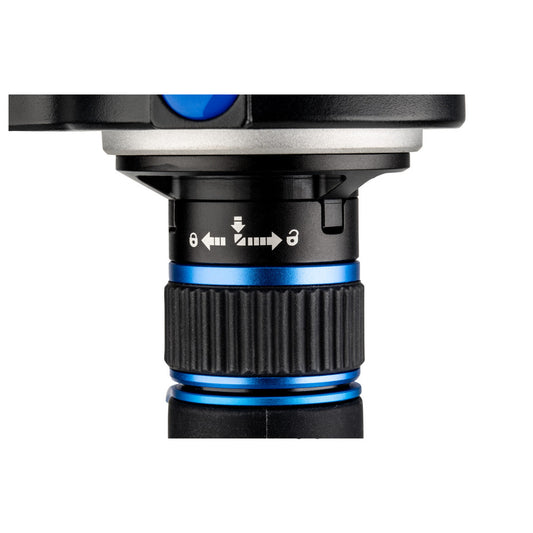 Convertible 3-leg base of Benro Connect monopod in tripod mode