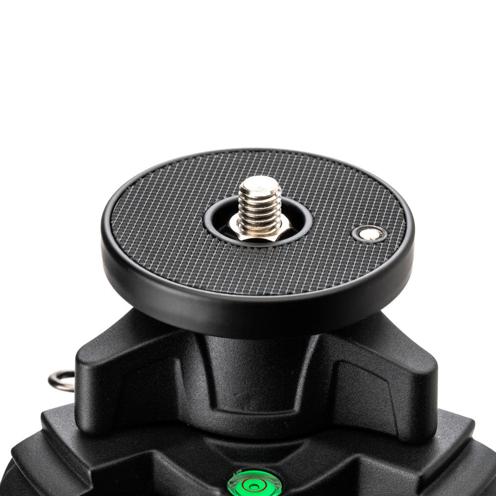 Tripod with balance