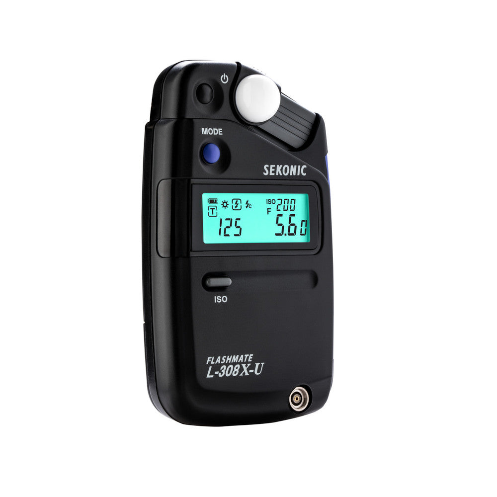Wide measurement range (EV 0–19.9) and ±0.1 EV repeat accuracy