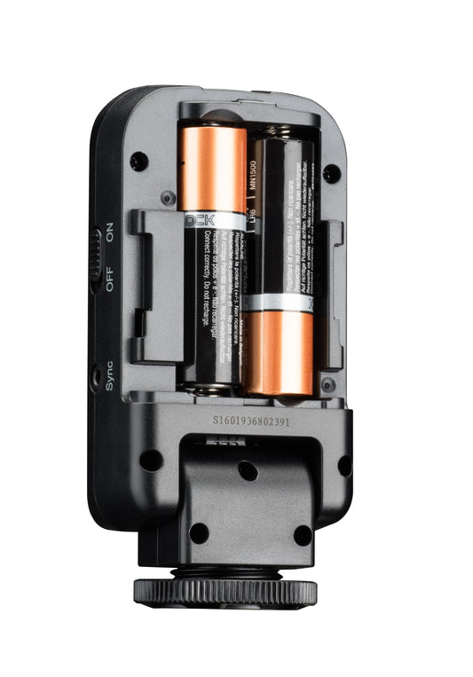 Diagram illustrating the 656-foot / 200-meter wireless range of the Skyport Plus system outdoors.
