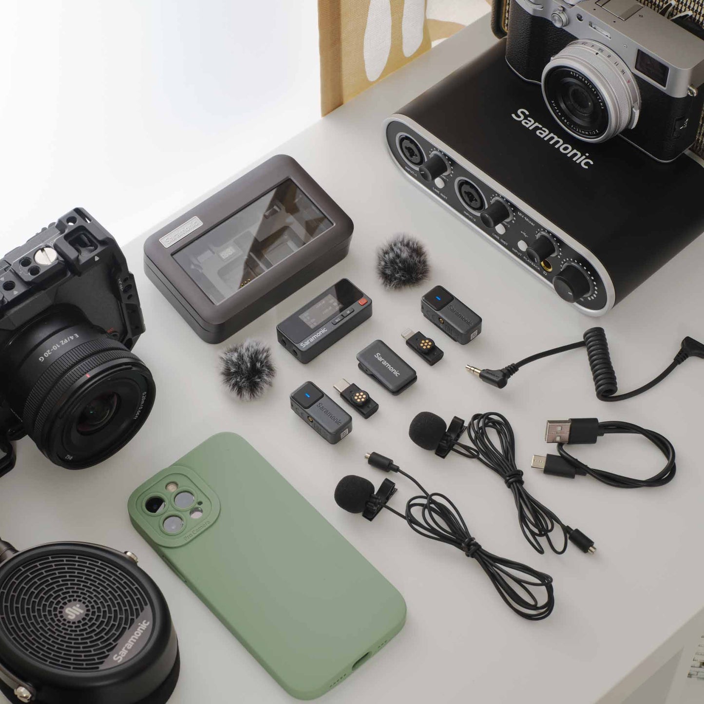 Saramonic Air-RX dual-channel receiver with USB-C and Lightning