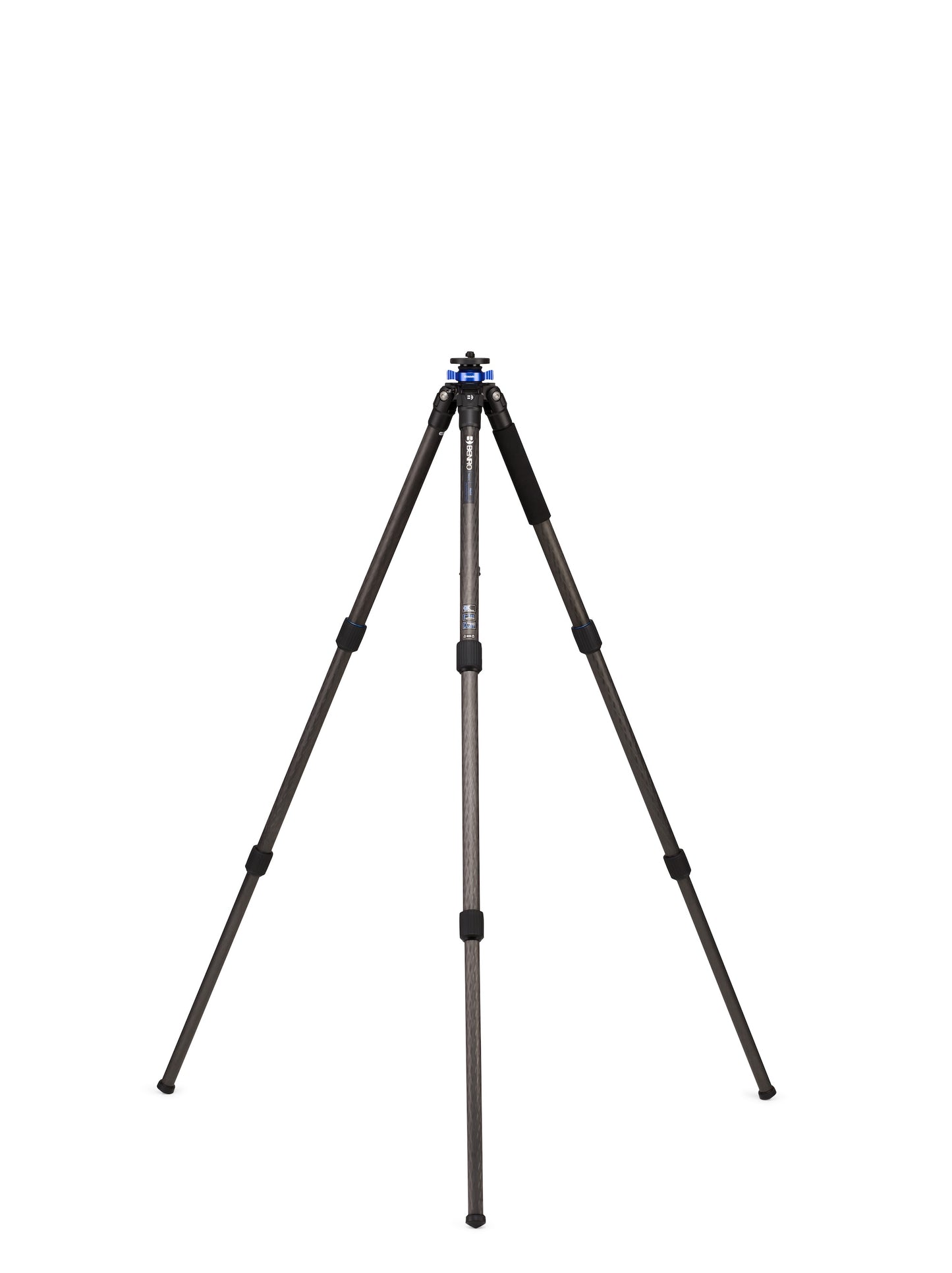 High-performance twist locks on Mach3 tripod for secure adjustments