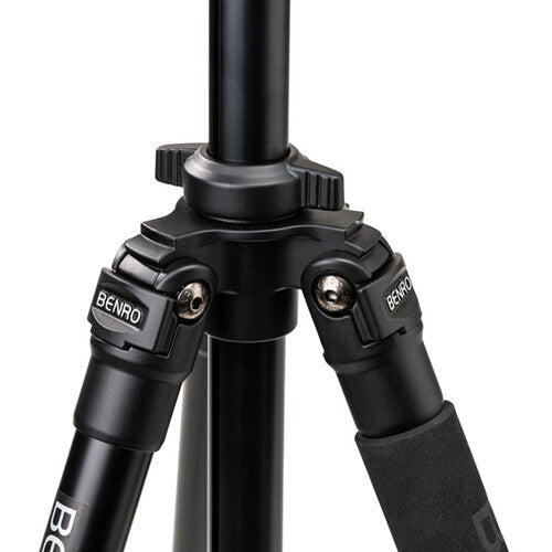 Easy-to-use Benro tripod with three independent leg positions for flexible adjustments.