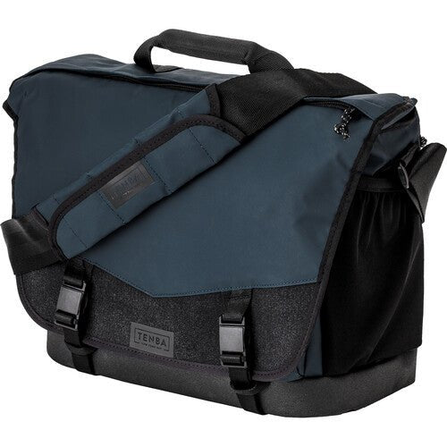 Top messenger bag for camera/laptop