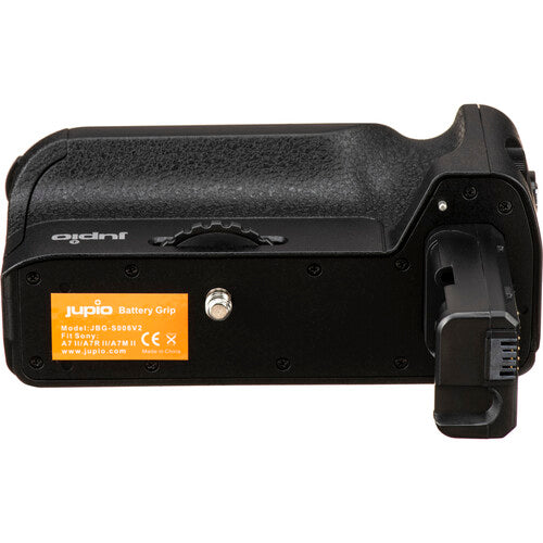 Product package for the Jupio Battery Grip for Sony A7 II / A7R II / A7S II.