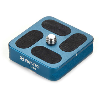 Arca-Swiss compatible quick release plate on the Benro N00P ball head.