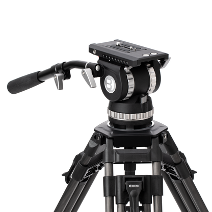 Pull-and-turn safety lock mechanism on the Benro QRX10 quick-release plate