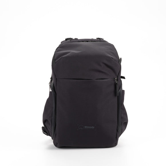 Shimoda Designs Urban Explore Backpack in Anthracite, 20L capacity, perfect for urban adventurers.