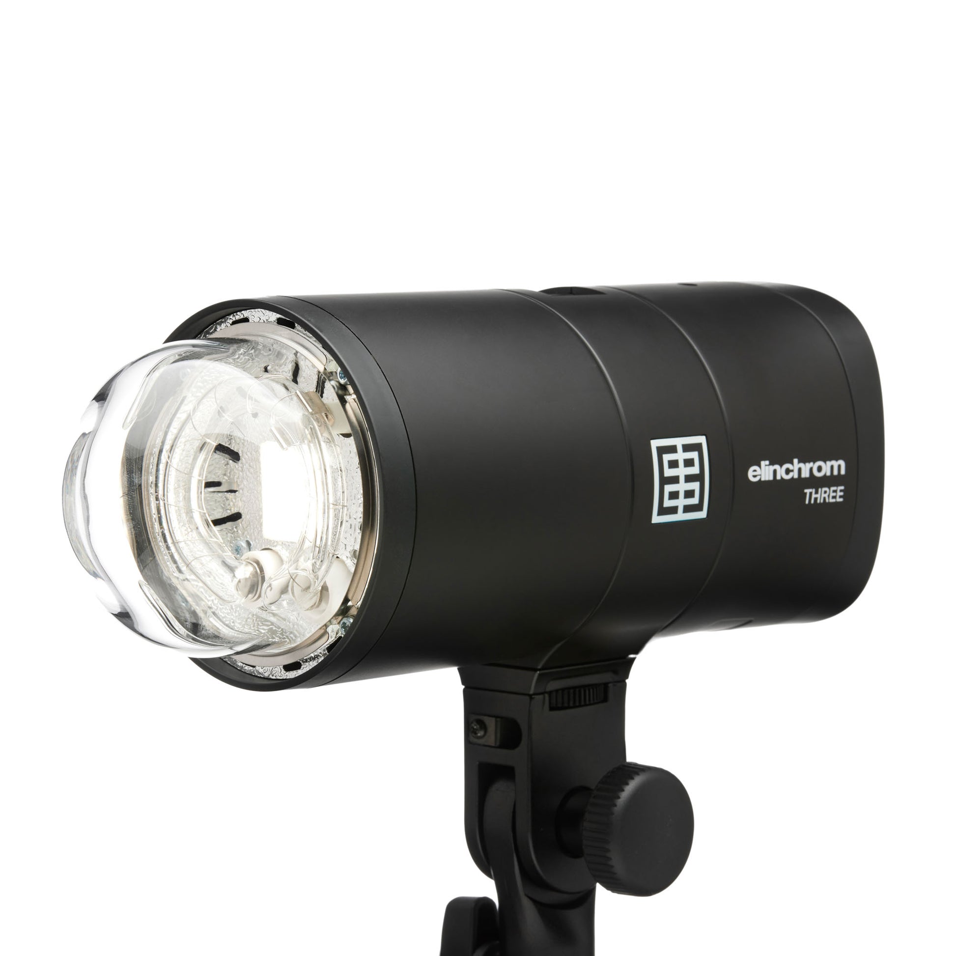 Elinchrom THREE paired with Skyport trigger for wireless control
