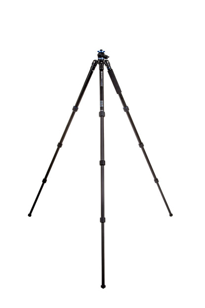 Comparison view of the Benro FGP28A tripod folded versus extended.