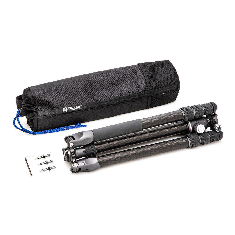 Sturdy carbon fiber tripod legs with EPDM and case