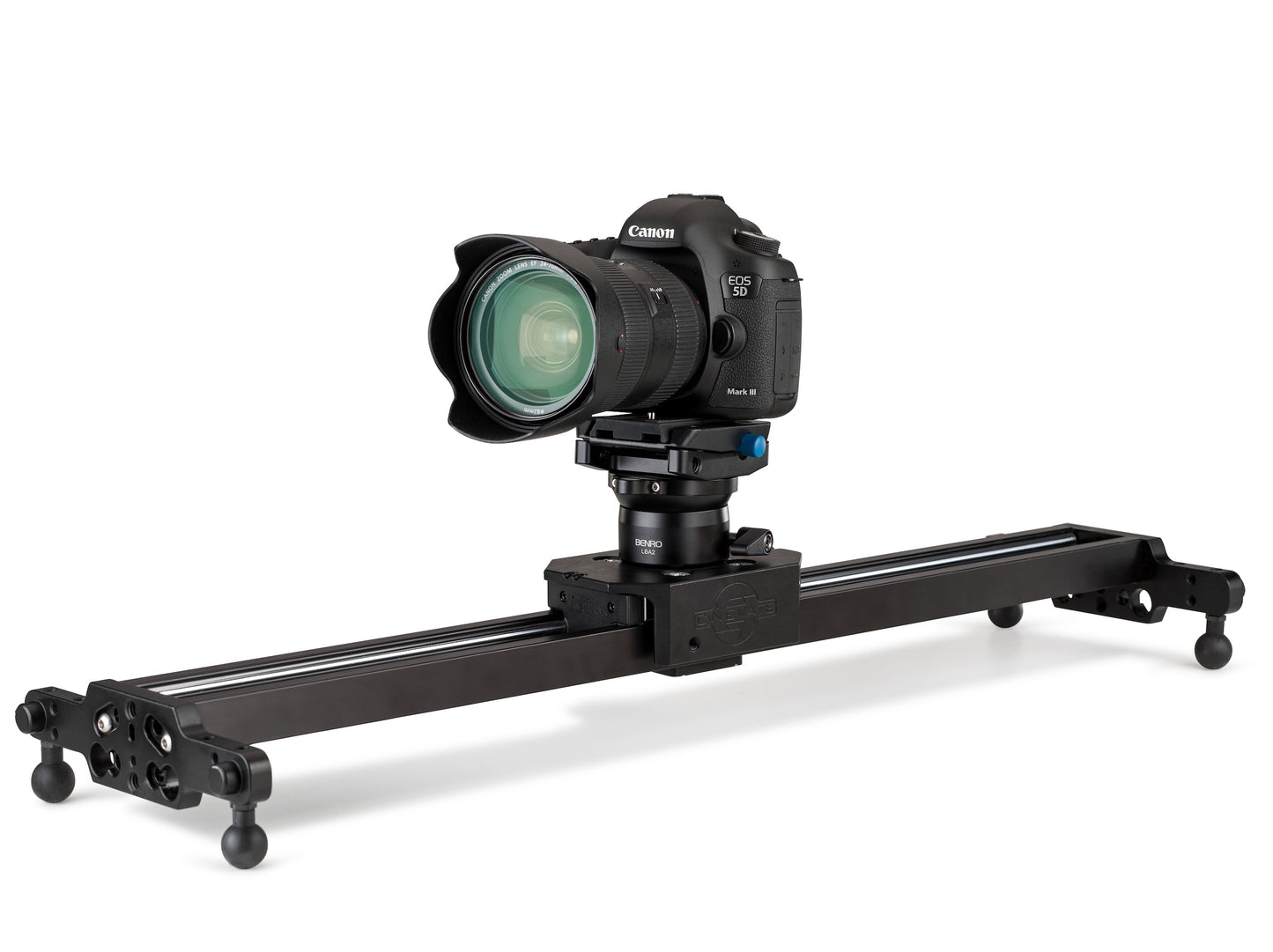 ALT Text: Bottom view of Benro LBA2 featuring the 3/8"-16 female tripod mount and 1/4"-20 bushing adapter.