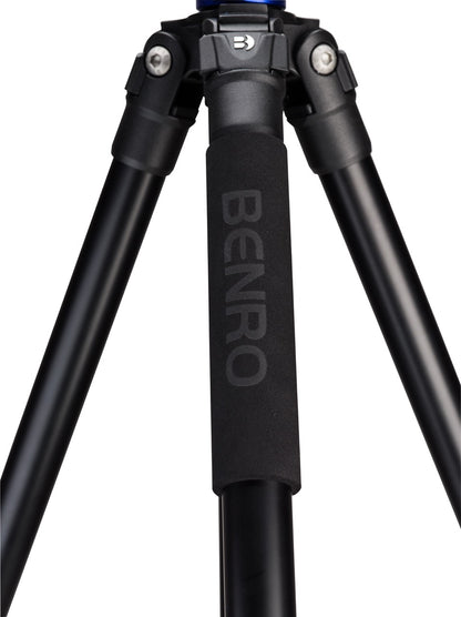 Close-up of the Benro TMA37AL magnesium casting and mounting platform.