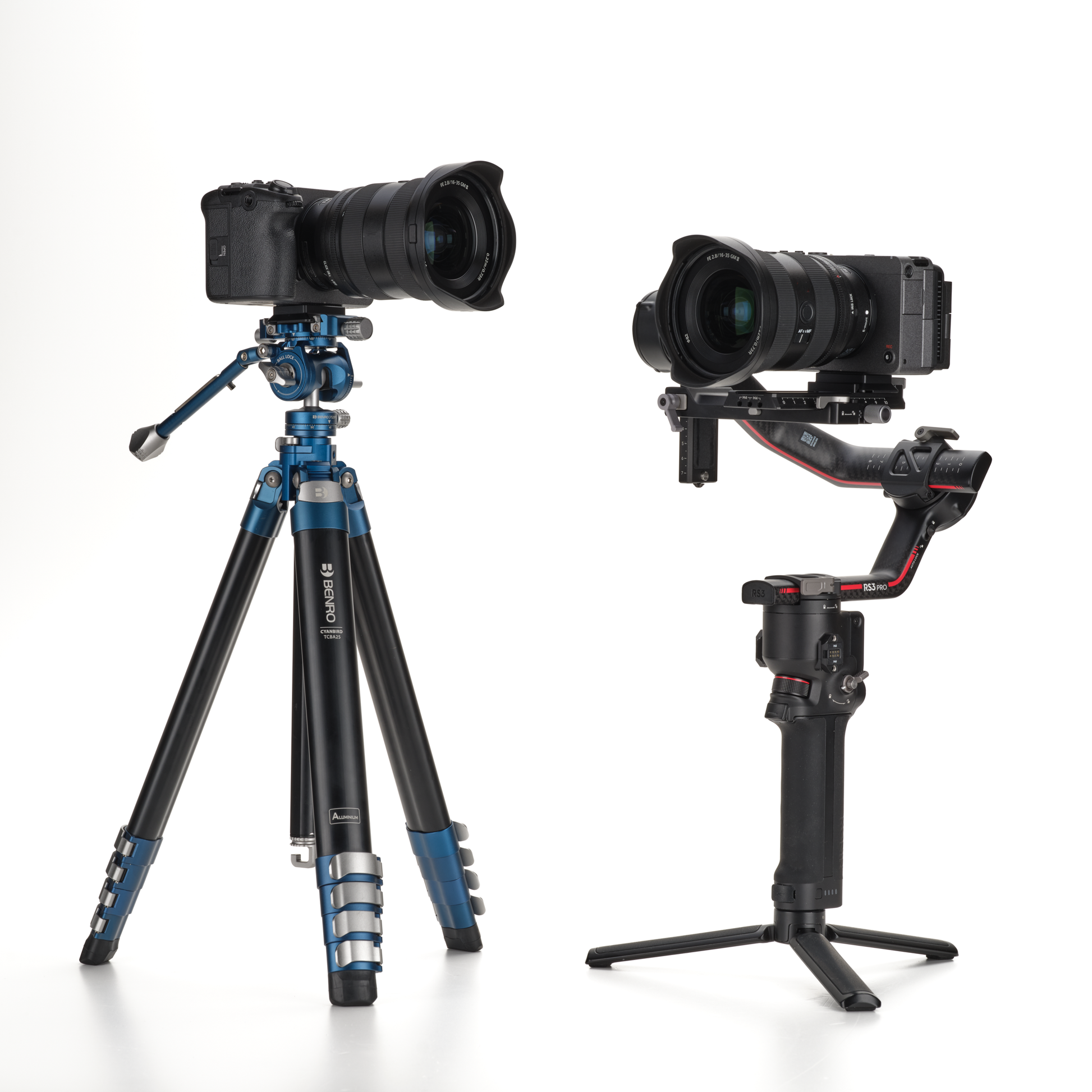 Close-up of the robust aluminum flip-lock leg mechanism on the Cyanbird Series 2 tripod.