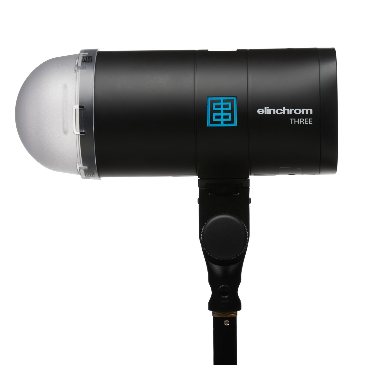 User-replaceable flash tube in Elinchrom THREE for easy maintenance