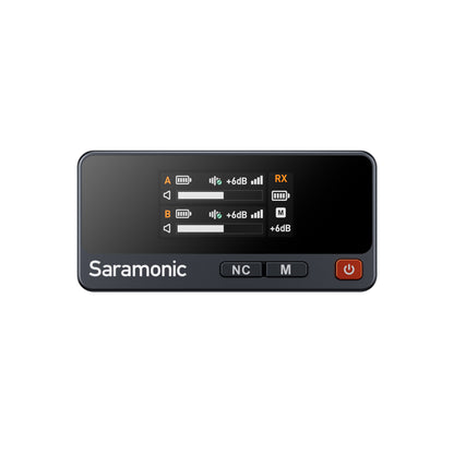Vlogger recording with Saramonic Air mini microphone on smartphone