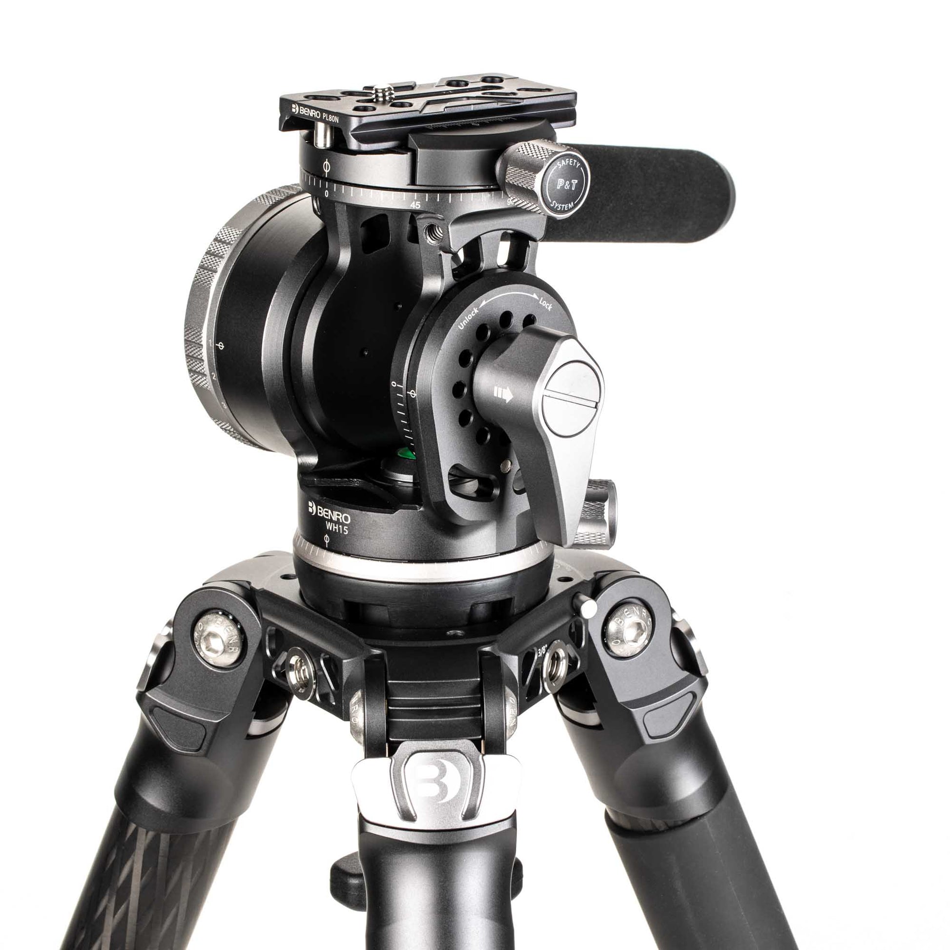 Compact and lightweight design of the Benro WH15 (3.08 lbs)