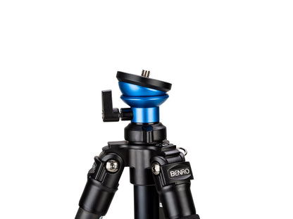Blurred motion shot demonstrating the smooth 360-degree panning capability of the S2 fluid head.