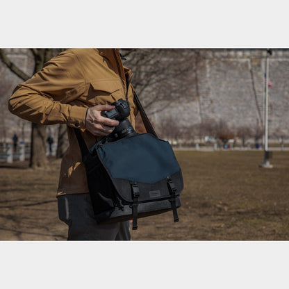 Top 13 inches DSLR Camera Messenger Bag